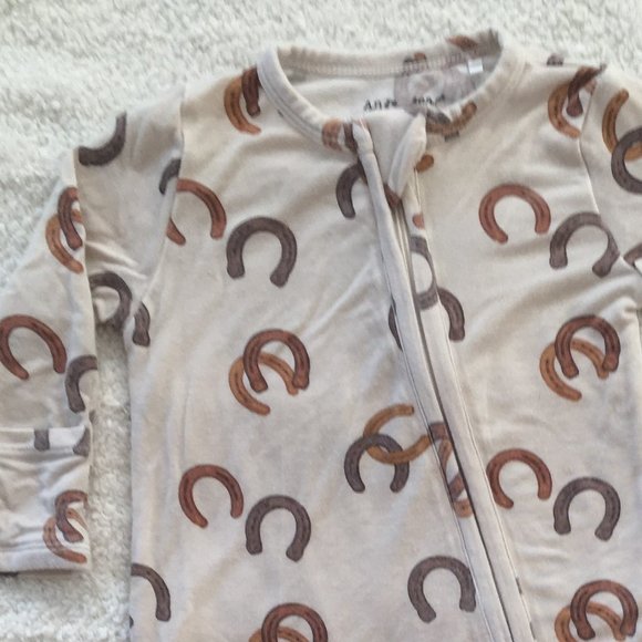 Angel Dear cream and brown horseshoes 2-way zipper sleeper - Picture 2 of 2